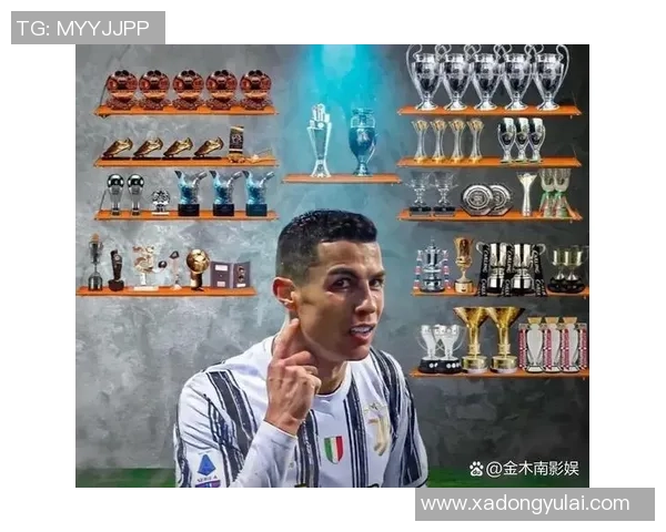 足球巨星C罗的传奇故事与辉煌成就解析：从少年到足坛天王的蜕变之路