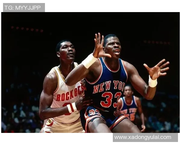 90年代足球巨星风云人物:回顾世界足坛黄金时代的传奇球员与辉煌瞬间 90年代足球巨星风云人物:回顾世界足坛黄金时代的传奇球员与辉煌瞬间